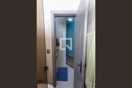 Apartamento à venda com 250m², 4 quartos e 2 vagas Apartamento à venda com 250m², 4 quartos e 2 vagasBanheiro Social
