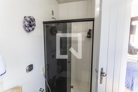 Apartamento à venda com 250m², 4 quartos e 2 vagas Apartamento à venda com 250m², 4 quartos e 2 vagasBanheiro da Suíte