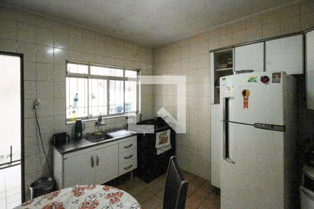 Casa à venda com 100m², 2 quartos e 2 vagas Casa à venda com 100m², 2 quartos e 2 vagasCozinha