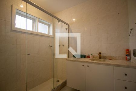 Casa de condomínio à venda com 210m², 3 quartos e 2 vagas Casa de condomínio à venda com 210m², 3 quartos e 2 vagasBanheiro da Suíte 3