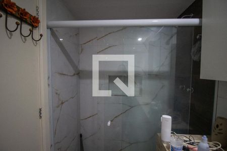 Casa de condomínio à venda com 210m², 3 quartos e 2 vagas Casa de condomínio à venda com 210m², 3 quartos e 2 vagasBanheiro da Suíte 1