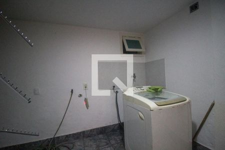 Casa de condomínio à venda com 210m², 3 quartos e 2 vagas Casa de condomínio à venda com 210m², 3 quartos e 2 vagasÁrea de Serviço
