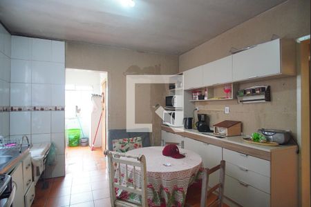 Casa à venda com 180m², 6 quartos e 1 vaga Casa à venda com 180m², 6 quartos e 1 vagaCozinha 1