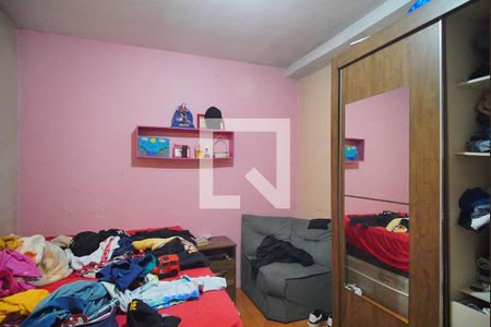 Casa à venda com 180m², 6 quartos e 1 vaga Casa à venda com 180m², 6 quartos e 1 vagaQuarto 2