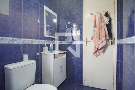 Casa à venda com 180m², 6 quartos e 1 vaga Casa à venda com 180m², 6 quartos e 1 vagaBanheiro 2