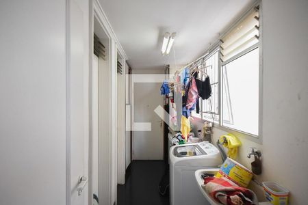 Apartamento à venda com 160m², 3 quartos e 2 vagas Apartamento à venda com 160m², 3 quartos e 2 vagasÁrea de Serviço