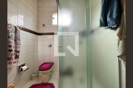 Casa à venda com 203m², 3 quartos e 2 vagas Casa à venda com 203m², 3 quartos e 2 vagasBanheiro 2