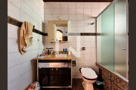 Casa à venda com 203m², 3 quartos e 2 vagas Casa à venda com 203m², 3 quartos e 2 vagasBanheiro da Suíte