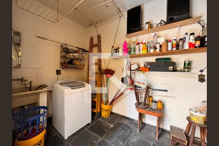 Casa à venda com 203m², 3 quartos e 2 vagas Casa à venda com 203m², 3 quartos e 2 vagasLavanderia