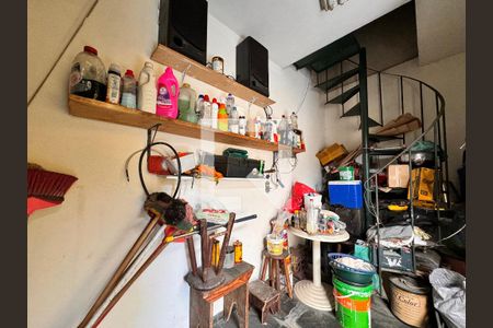 Casa à venda com 203m², 3 quartos e 2 vagas Casa à venda com 203m², 3 quartos e 2 vagasLavanderia