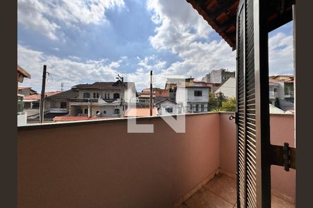 Casa à venda com 203m², 3 quartos e 2 vagas Casa à venda com 203m², 3 quartos e 2 vagasSacada