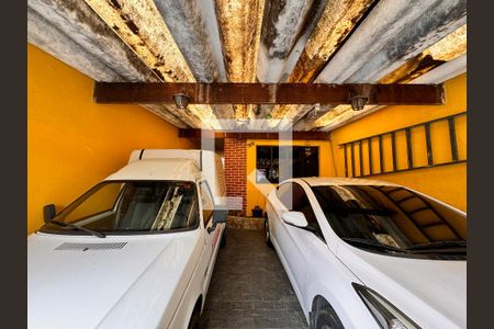 Casa à venda com 203m², 3 quartos e 2 vagas Casa à venda com 203m², 3 quartos e 2 vagasGaragem