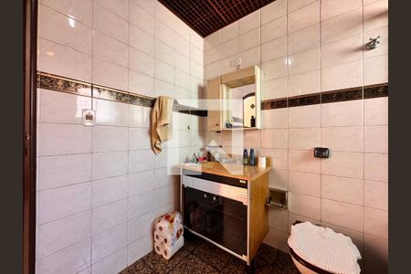 Casa à venda com 203m², 3 quartos e 2 vagas Casa à venda com 203m², 3 quartos e 2 vagasBanheiro da Suíte