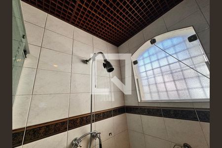 Casa à venda com 203m², 3 quartos e 2 vagas Casa à venda com 203m², 3 quartos e 2 vagasBanheiro da Suíte