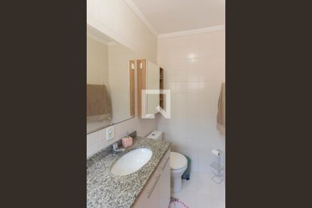 Apartamento à venda com 82m², 3 quartos e 2 vagas Apartamento à venda com 82m², 3 quartos e 2 vagasBanheiro da Suíte