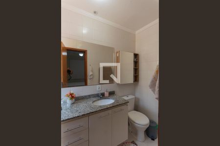 Apartamento à venda com 82m², 3 quartos e 2 vagas Apartamento à venda com 82m², 3 quartos e 2 vagasBanheiro da Suíte