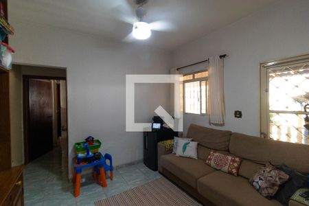 Casa à venda com 336m², 4 quartos e 4 vagas Casa à venda com 336m², 4 quartos e 4 vagasSala da Casa 02