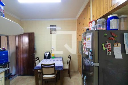 Casa à venda com 336m², 4 quartos e 4 vagas Casa à venda com 336m², 4 quartos e 4 vagasCozinha da Casa 02