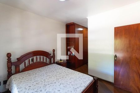 Casa à venda com 336m², 4 quartos e 4 vagas Casa à venda com 336m², 4 quartos e 4 vagasSuíte 01