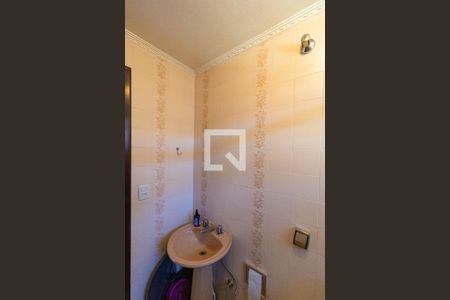 Casa à venda com 336m², 4 quartos e 4 vagas Casa à venda com 336m², 4 quartos e 4 vagasBanheiro