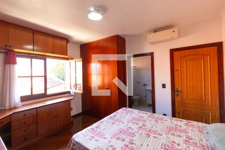 Casa à venda com 336m², 4 quartos e 4 vagas Casa à venda com 336m², 4 quartos e 4 vagasSuíte 03