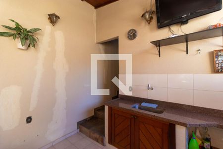 Casa à venda com 336m², 4 quartos e 4 vagas Casa à venda com 336m², 4 quartos e 4 vagasChurrasqueira