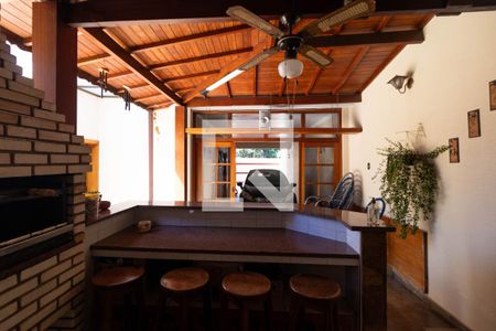 Casa à venda com 336m², 4 quartos e 4 vagas Casa à venda com 336m², 4 quartos e 4 vagasChurrasqueira