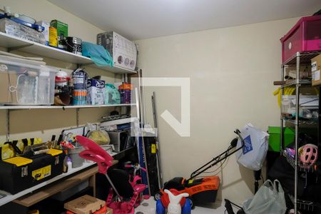 Casa à venda com 330m², 3 quartos e 6 vagasDepósito