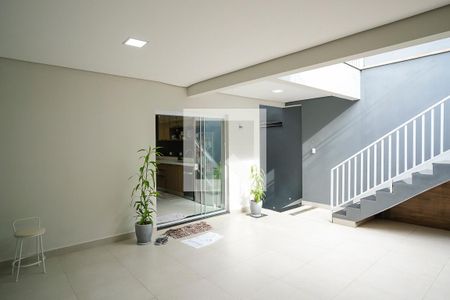 Casa à venda com 330m², 3 quartos e 6 vagasÁrea de Serviço