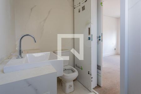 Apartamento à venda com 180m², 3 quartos e 2 vagas Apartamento à venda com 180m², 3 quartos e 2 vagasBanheiro da Suíte