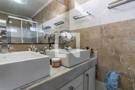 Apartamento à venda com 110m², 3 quartos e 2 vagasBanheiro 1