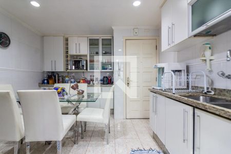 Apartamento à venda com 110m², 3 quartos e 2 vagasCozinha