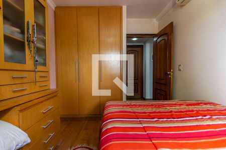 Apartamento à venda com 110m², 3 quartos e 2 vagasQuarto 2