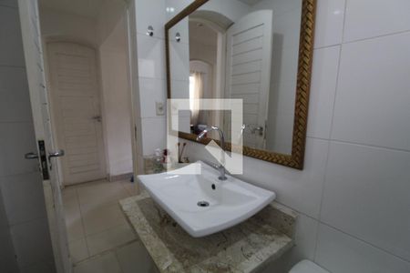 Casa à venda com 328m², 4 quartos e sem vagaLavabo