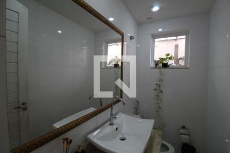 Casa à venda com 328m², 4 quartos e sem vagaLavabo