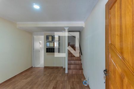 Sala de casa de condomínio para alugar com 2 quartos, 75m² em Vila Maria Eugênia, Campinas