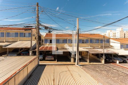 Quarto 1 vista de casa de condomínio para alugar com 2 quartos, 75m² em Vila Maria Eugênia, Campinas