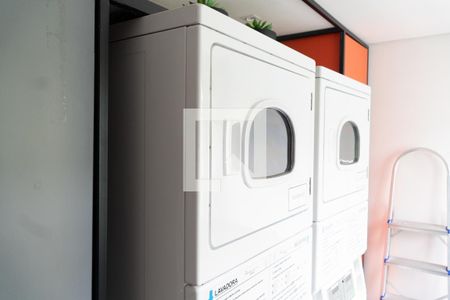 Studio à venda com 30m², 1 quarto e sem vaga Studio à venda com 30m², 1 quarto e sem vagaÁrea comum - Lavanderia