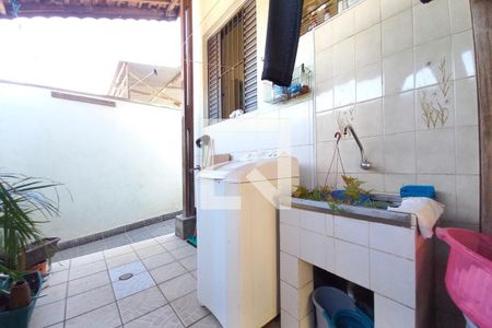 Casa à venda com 200m², 3 quartos e 5 vagasÁrea de Serviço