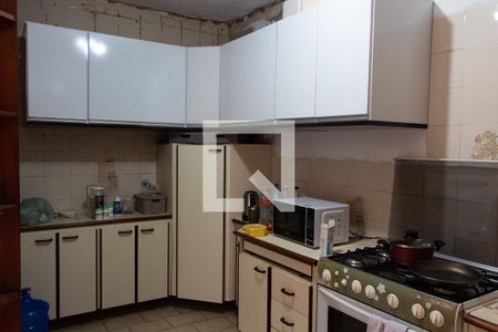 Casa à venda com 250m², 3 quartos e 3 vagas Casa à venda com 250m², 3 quartos e 3 vagasCOZINHA