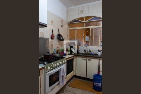 Casa à venda com 250m², 3 quartos e 3 vagas Casa à venda com 250m², 3 quartos e 3 vagasCOZINHA