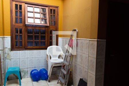 Casa à venda com 250m², 3 quartos e 3 vagas Casa à venda com 250m², 3 quartos e 3 vagasÁREA DE SERVIÇO