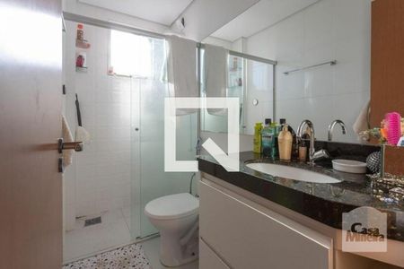 Apartamento à venda com 124m², 3 quartos e 2 vagas Apartamento à venda com 124m², 3 quartos e 2 vagasBanheiro