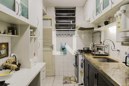 Apartamento à venda com 120m², 3 quartos e sem vaga Apartamento à venda com 120m², 3 quartos e sem vagaCozinha