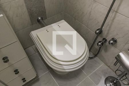 Apartamento à venda com 120m², 3 quartos e sem vaga Apartamento à venda com 120m², 3 quartos e sem vagaBanheiro Social