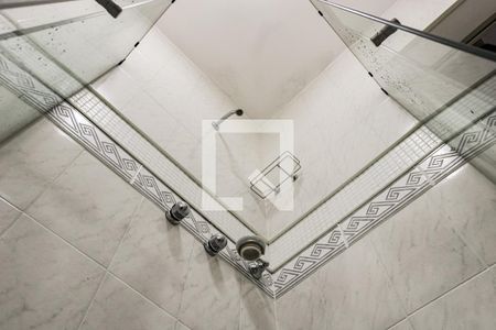 Apartamento à venda com 120m², 3 quartos e sem vaga Apartamento à venda com 120m², 3 quartos e sem vagaBanheiro Social