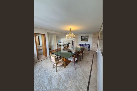 Apartamento à venda com 185m², 4 quartos e 3 vagas Apartamento à venda com 185m², 4 quartos e 3 vagasSala