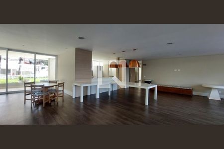 Apartamento à venda com 205m², 4 quartos e 3 vagas Apartamento à venda com 205m², 4 quartos e 3 vagasÁrea comum - Salão de festas