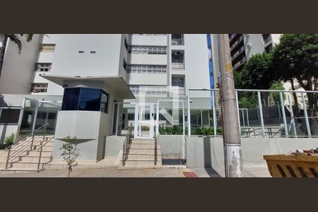 Apartamento à venda com 205m², 4 quartos e 3 vagas Apartamento à venda com 205m², 4 quartos e 3 vagasFachada