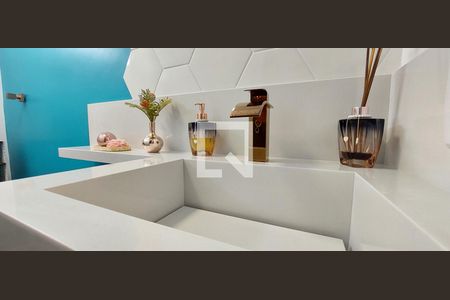 Apartamento à venda com 205m², 4 quartos e 3 vagas Apartamento à venda com 205m², 4 quartos e 3 vagasLavabo